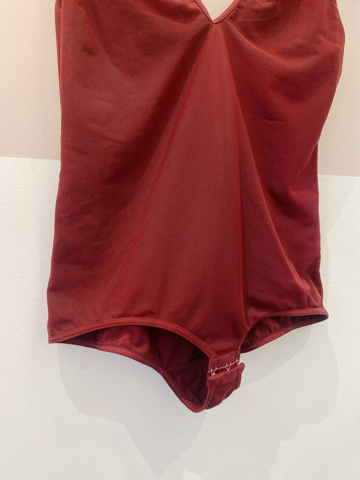 Body vinho A. Niemeyer G