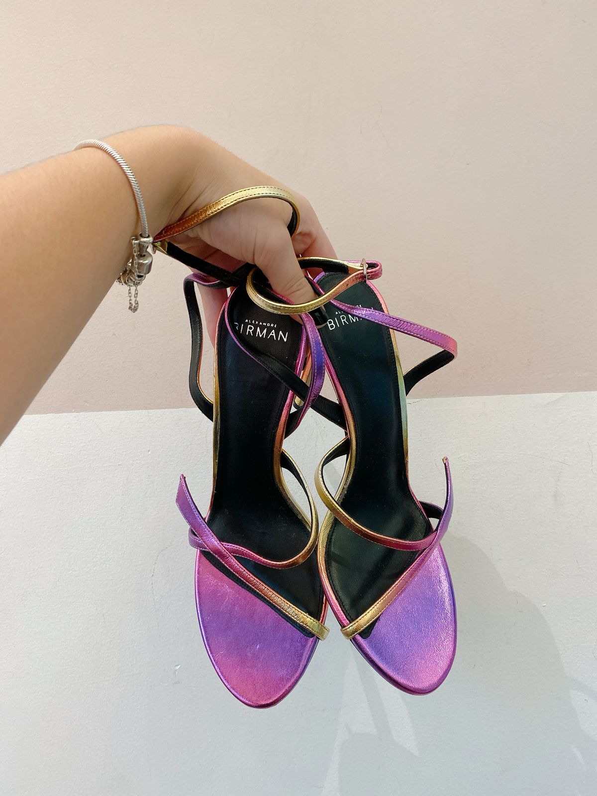 Sandália salto metalizada Alexandre Birman 36