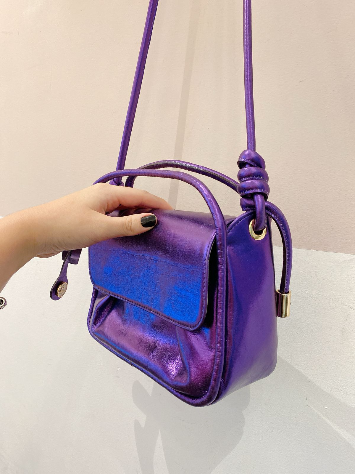 Bolsa roxa metálica La Spezia