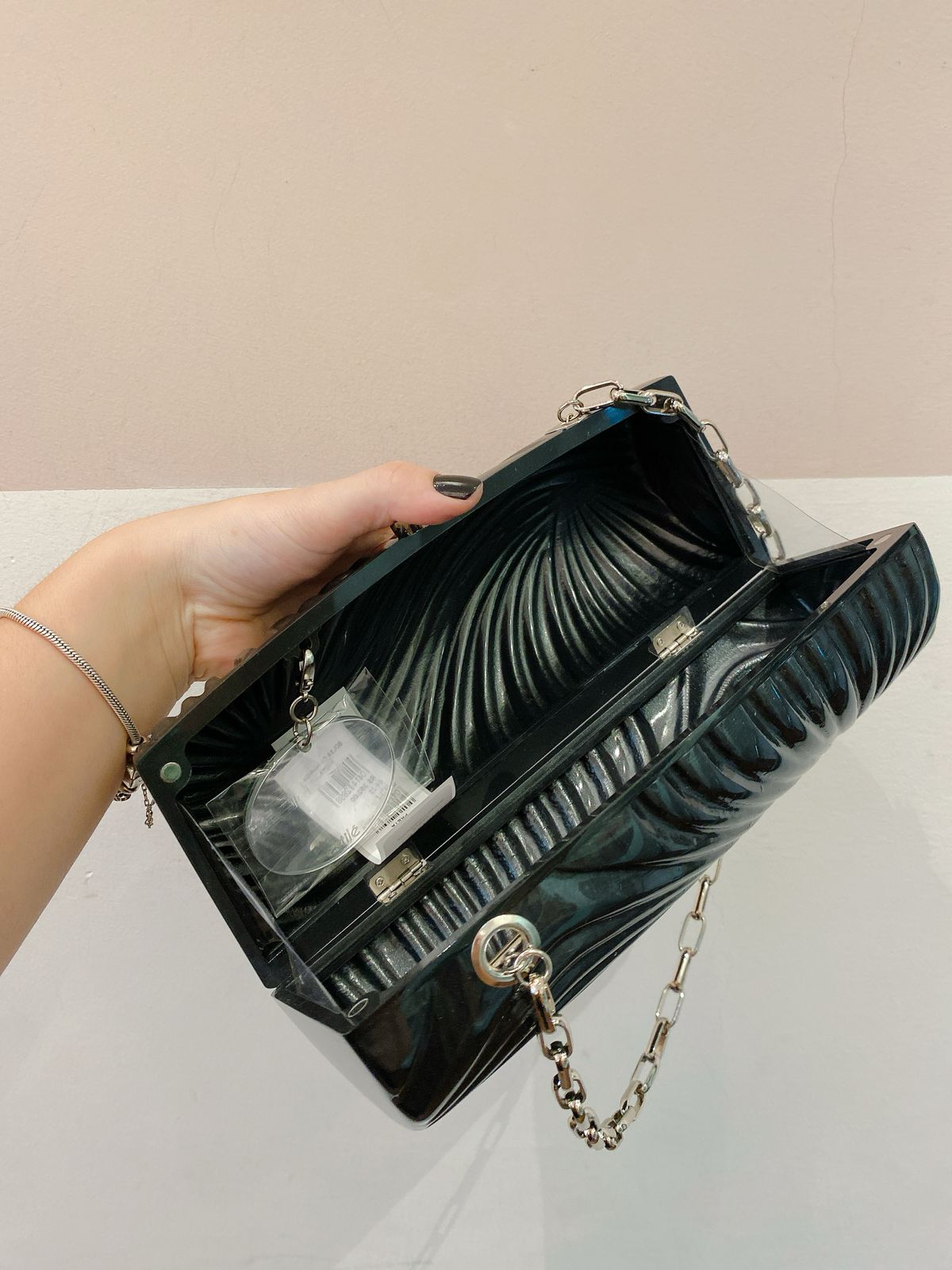 Bolsa cilíndrica preta Estilé