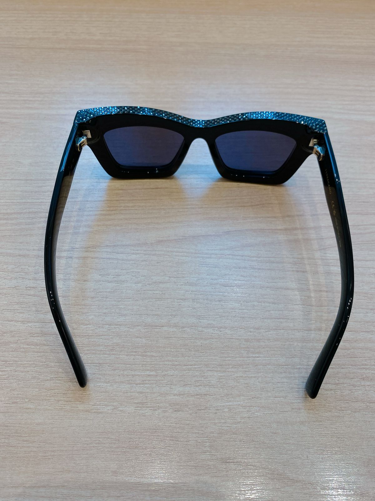 Óculos brilhos Ferragamo