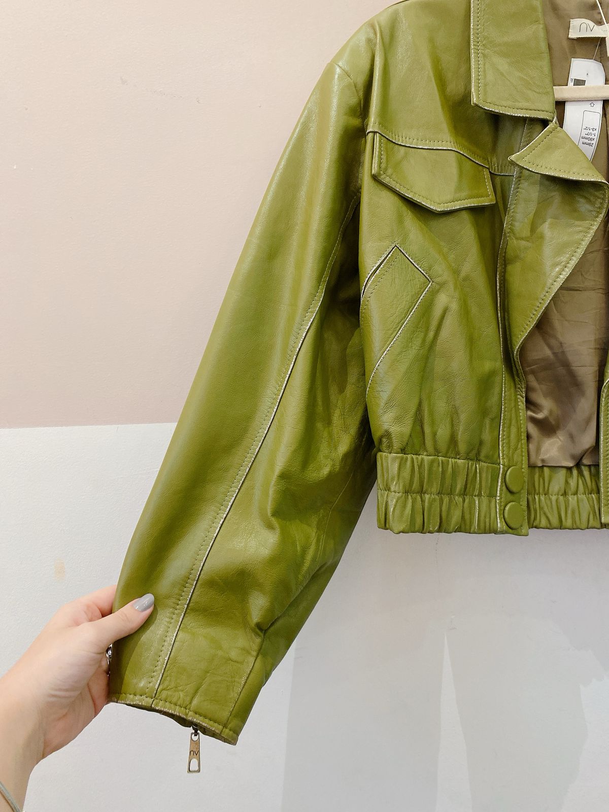 Jaqueta curta couro musgo BY NV M