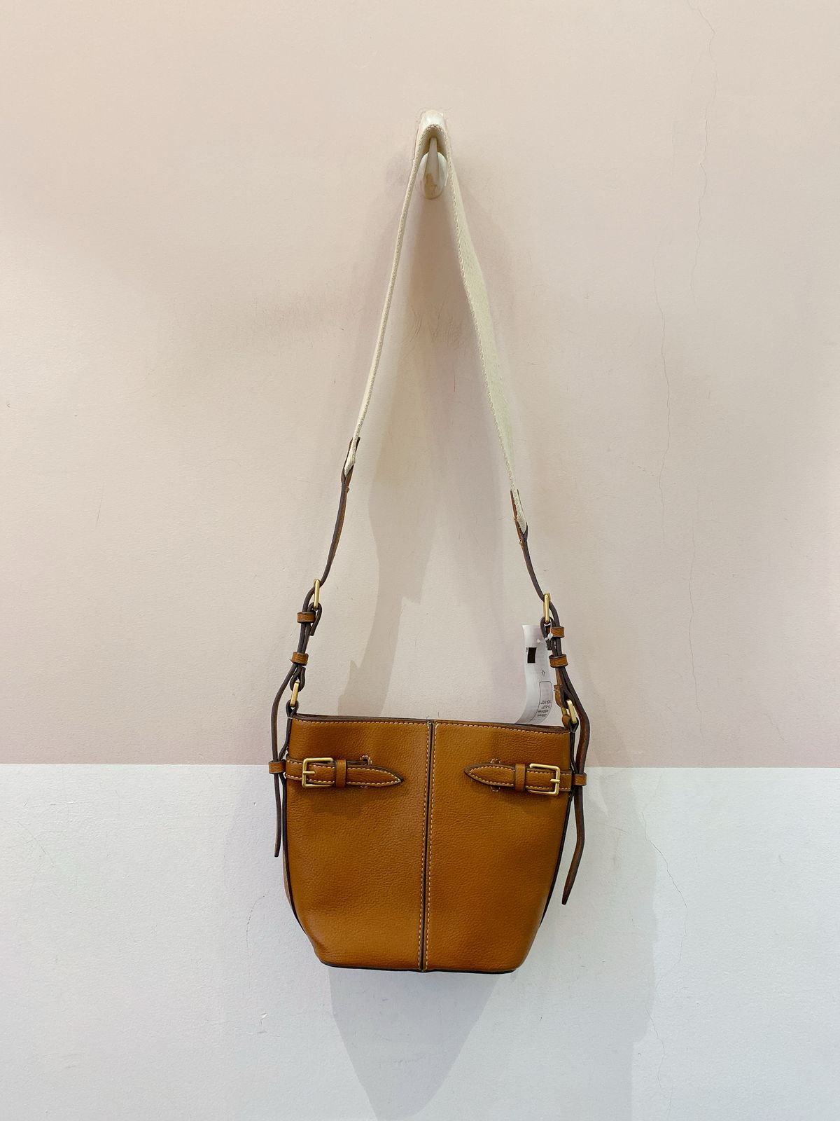 Bolsinha tiracolo marrom Zara