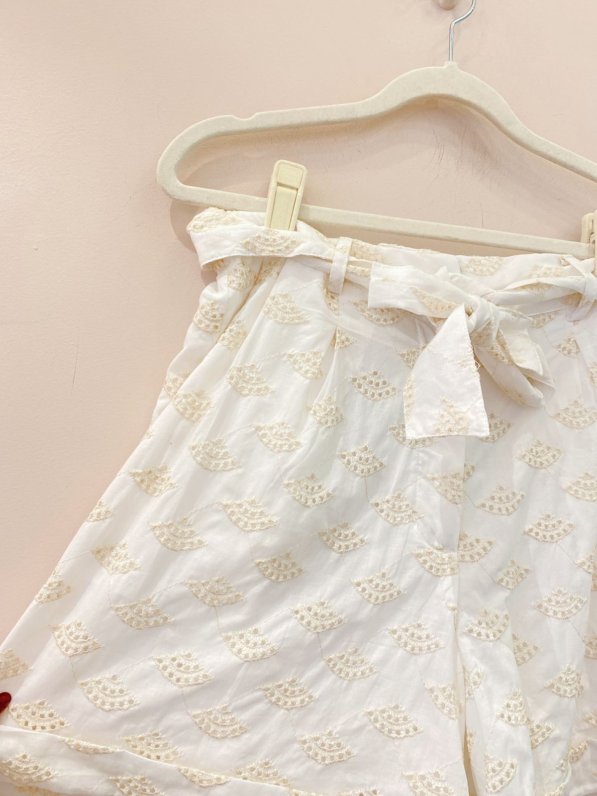 Short off bordado Renner 40