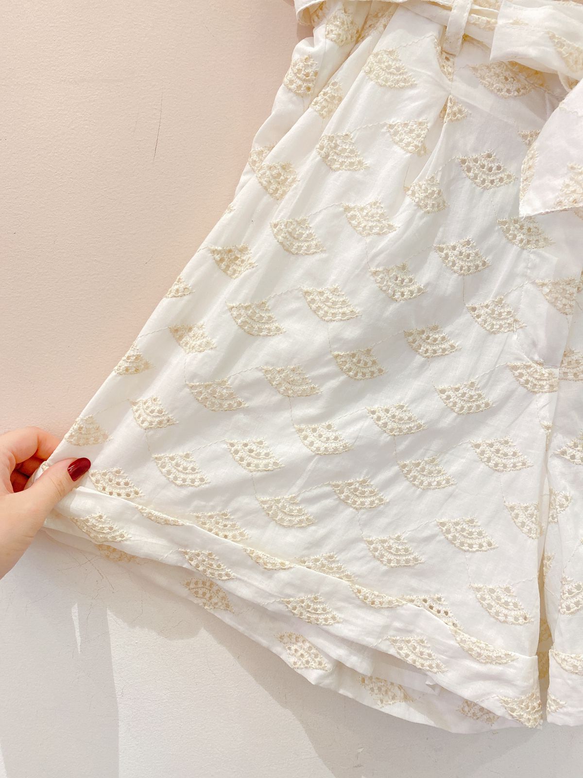 Short off bordado Renner 40