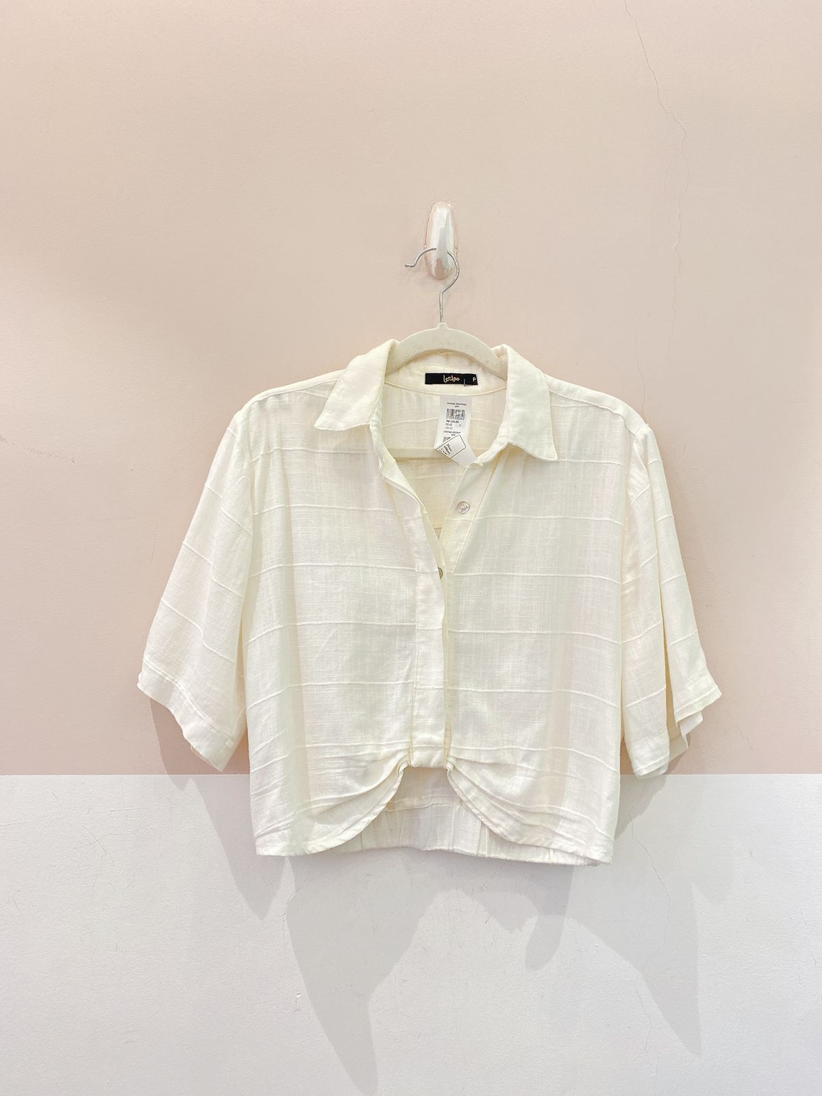 Camisa cropped off Leeloo P