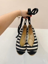 Espadrilhe listrada p&b Maria Filó 38