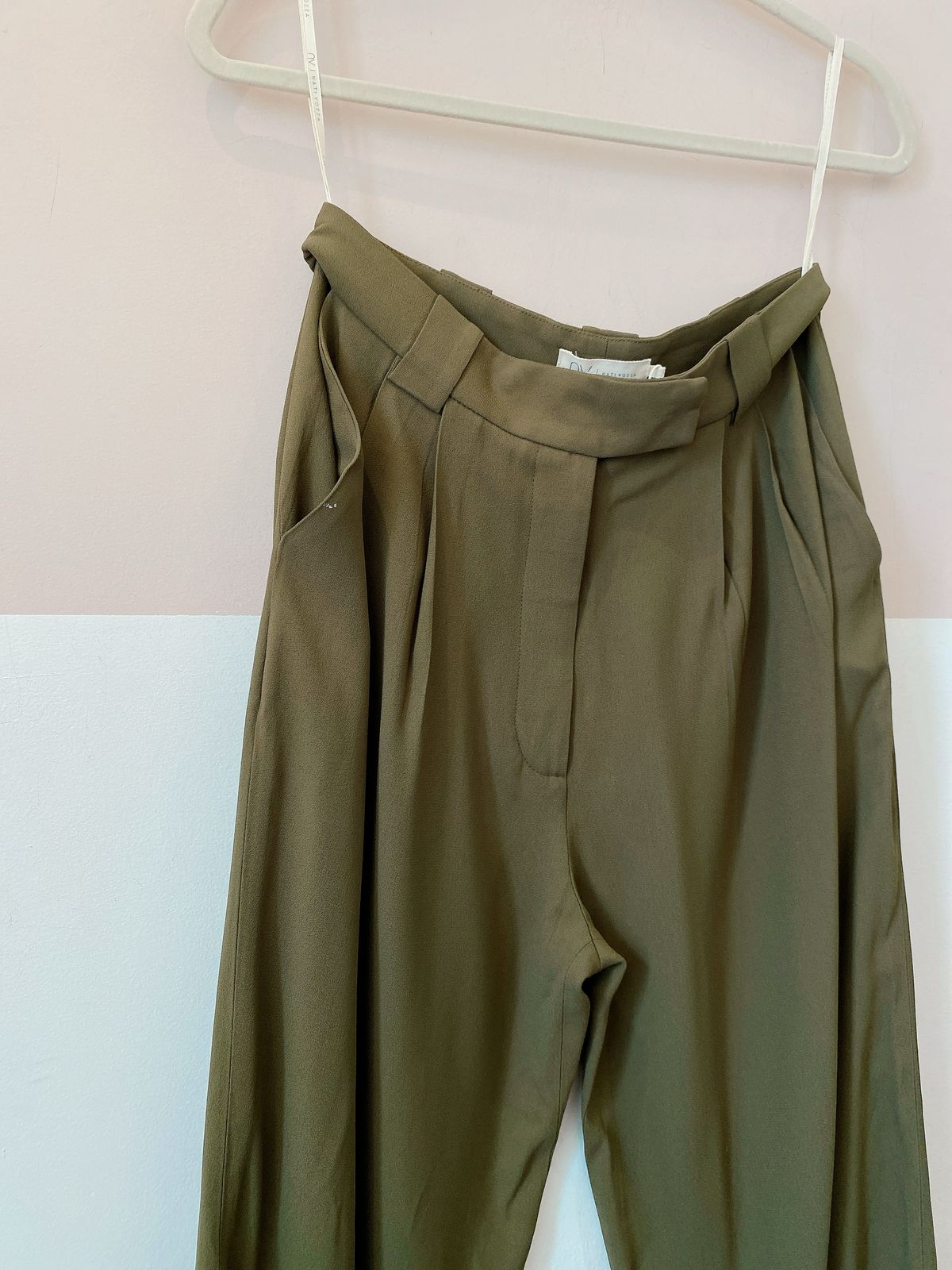 Calça alfaiataria musgo berenice BY NV 36