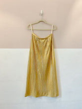 Saia midi plissada dourada Eugenia Sanson P