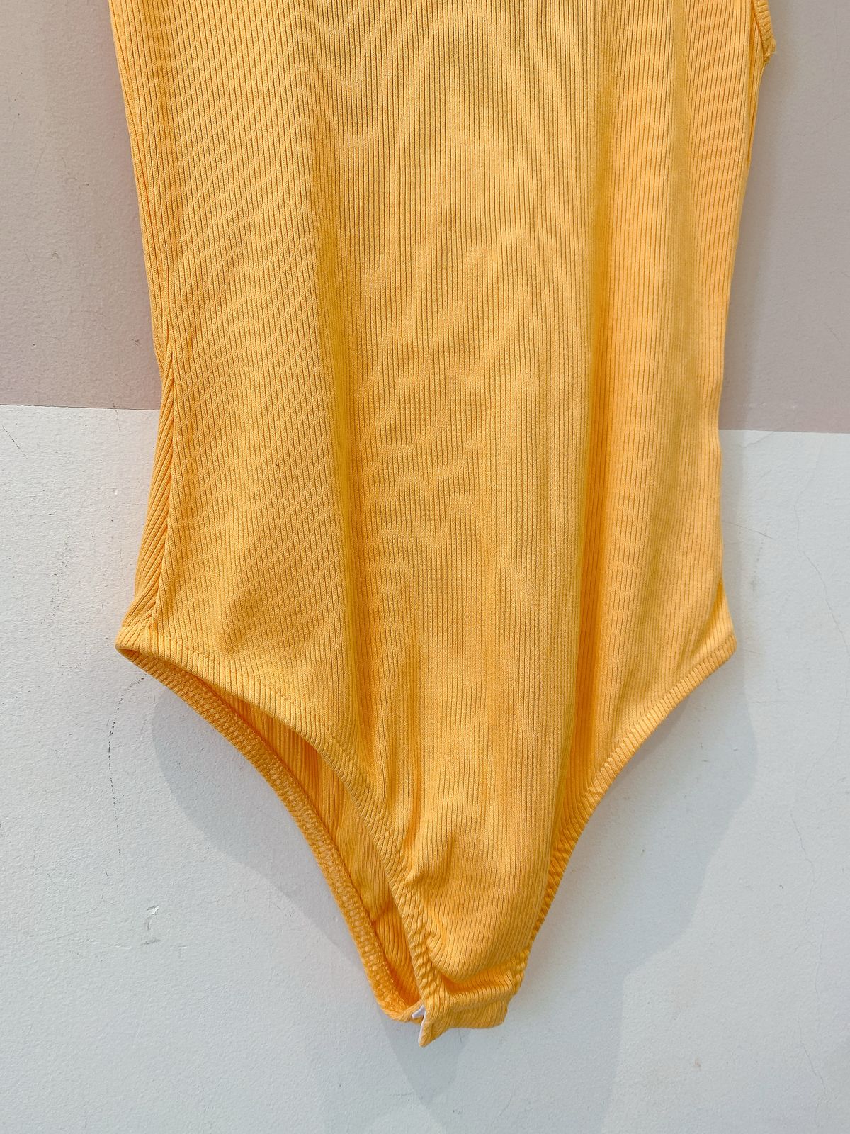 Body canelado coral Pitta M