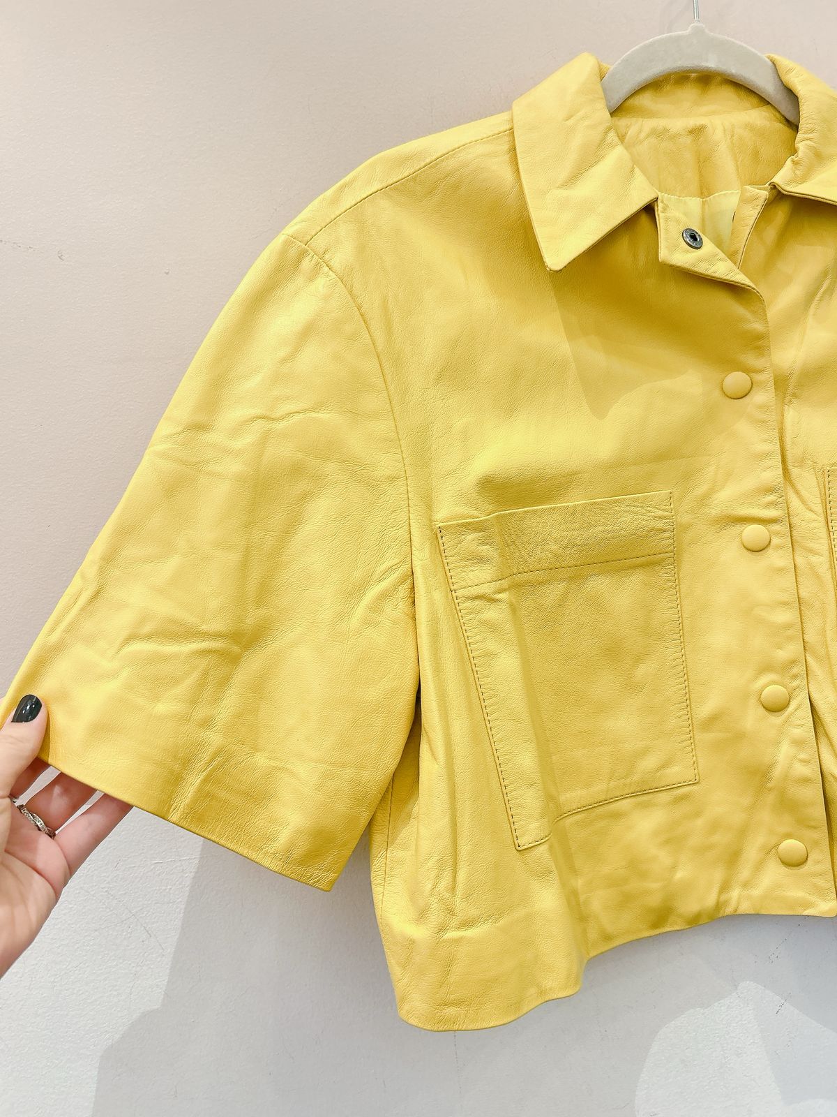Blusa curta couro amarelo L’Cecci PP