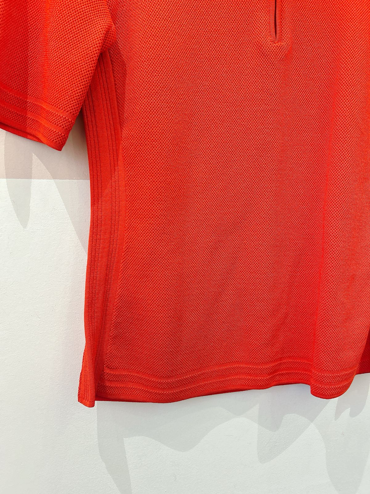 Blusa tricot vermelha Carolina Herrera M