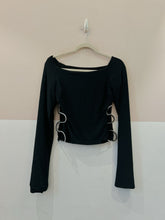 Blusa preta detalhes laterais Nuh PP