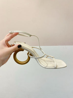 Sandália off white Ferragamo 37