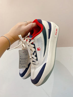 Tênis branco detalhes Fila 37