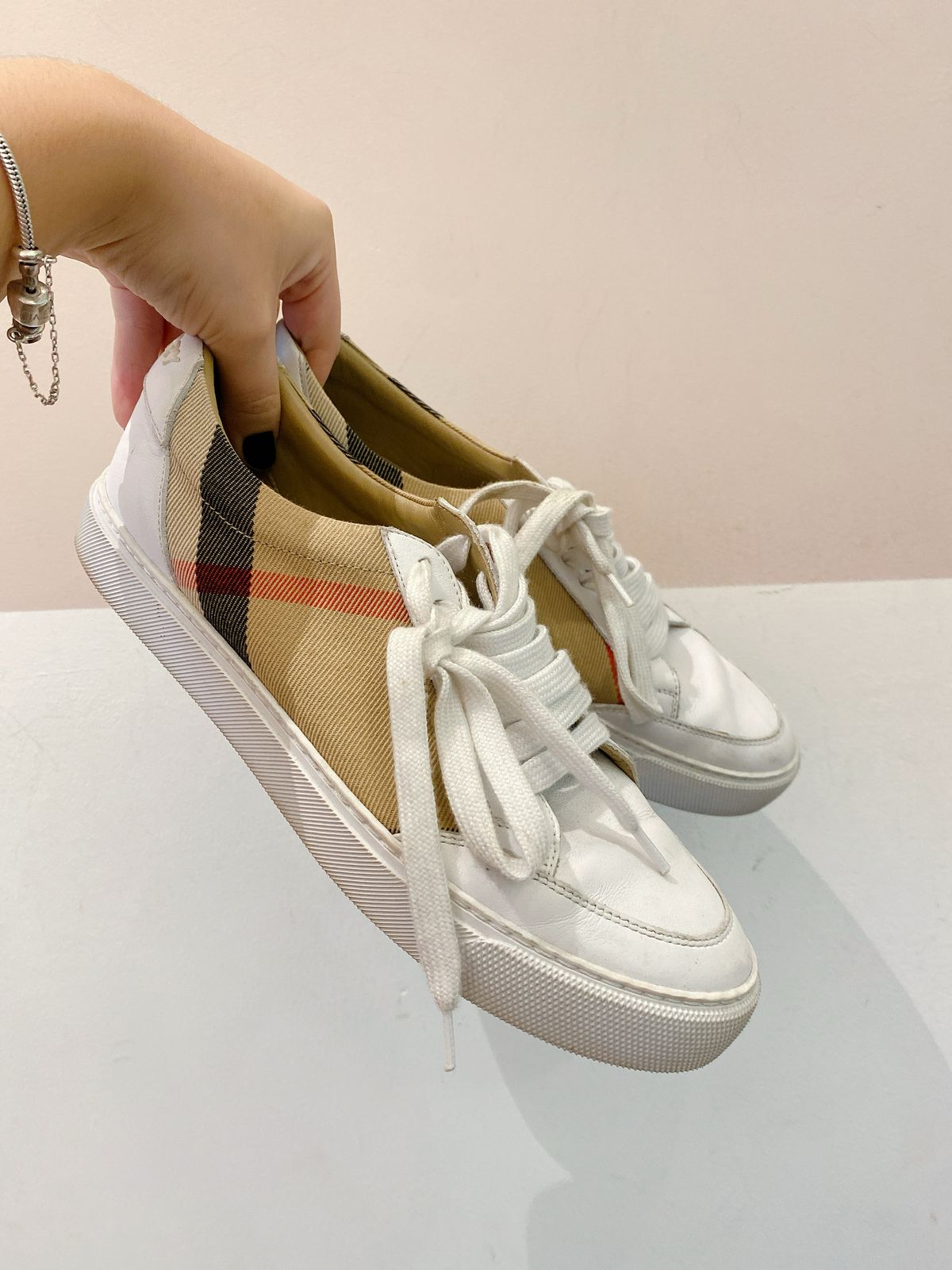 Tênis couro branco house Burberry 36