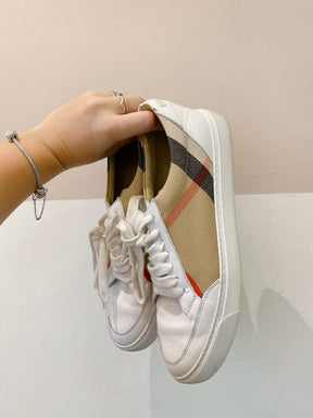 Tênis couro branco house Burberry 36