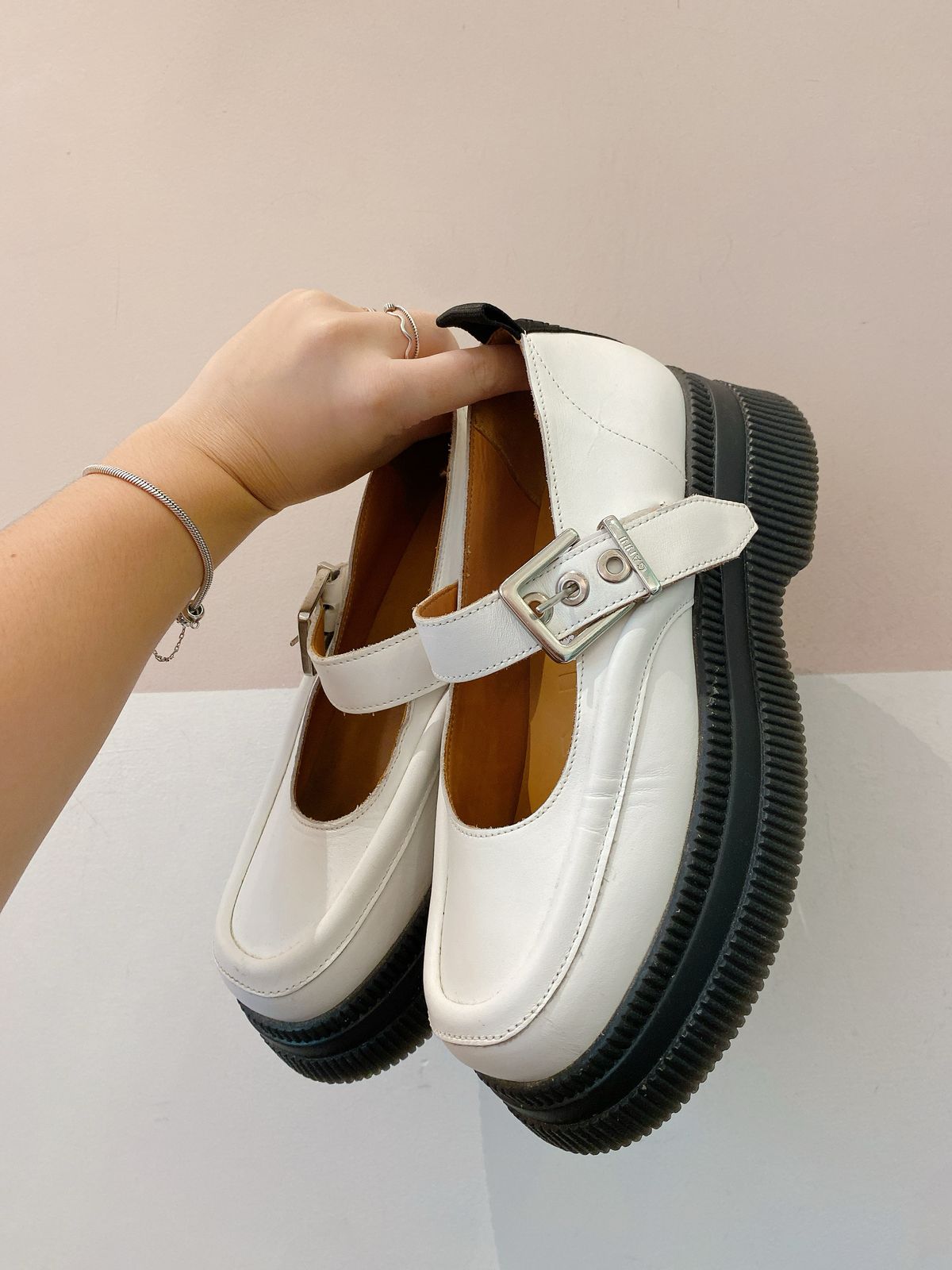 Sapato couro Ganni 37