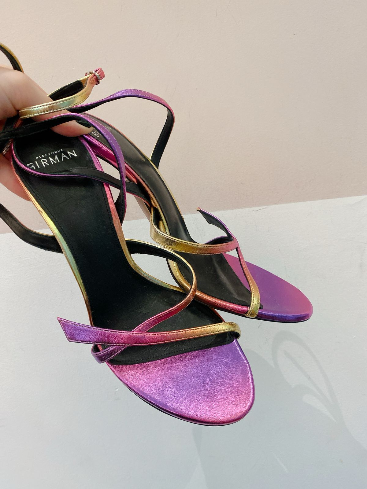 Sandália salto metalizada Alexandre Birman 36