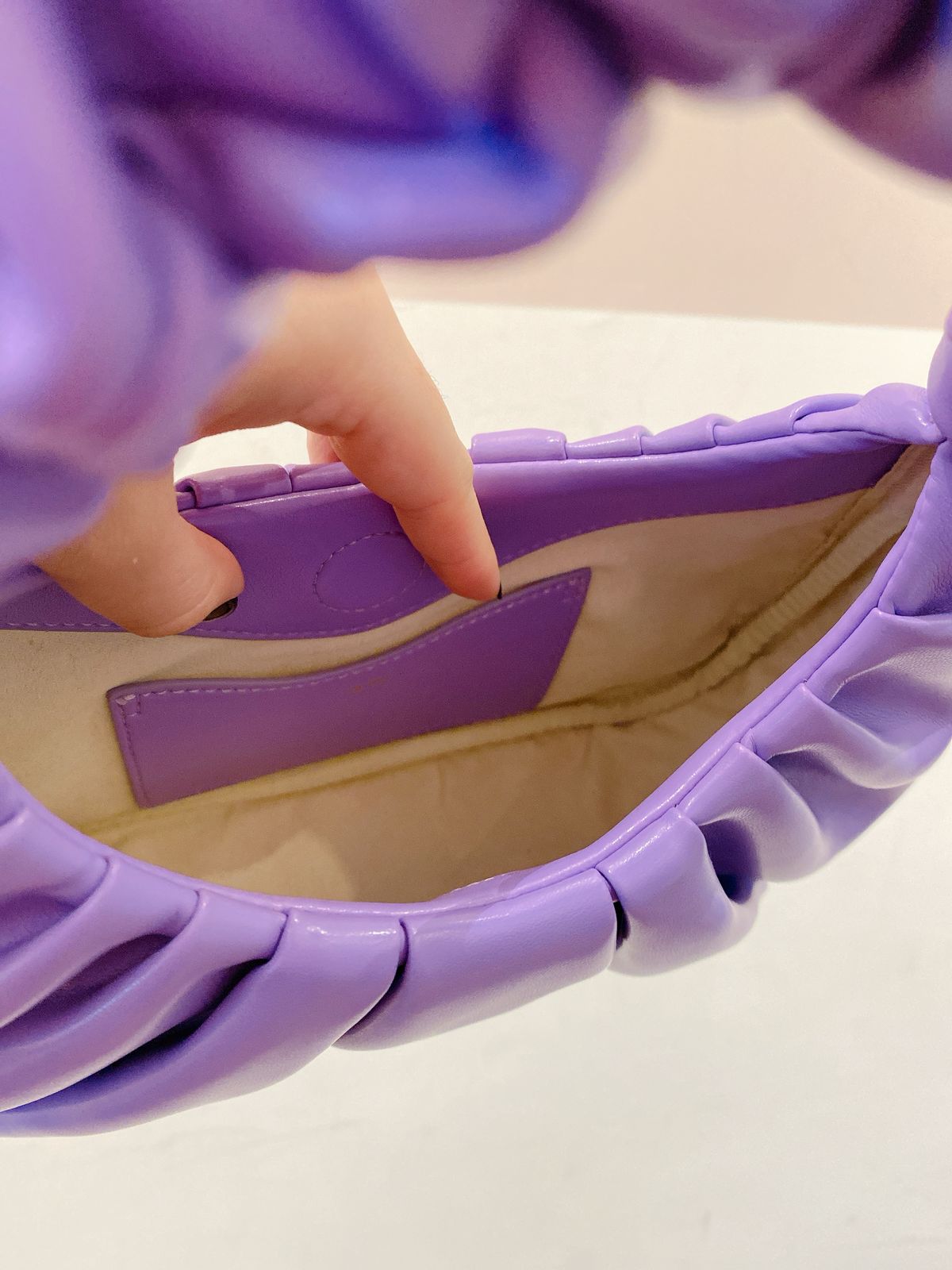 Bolsinha baguete lilás JW Pei