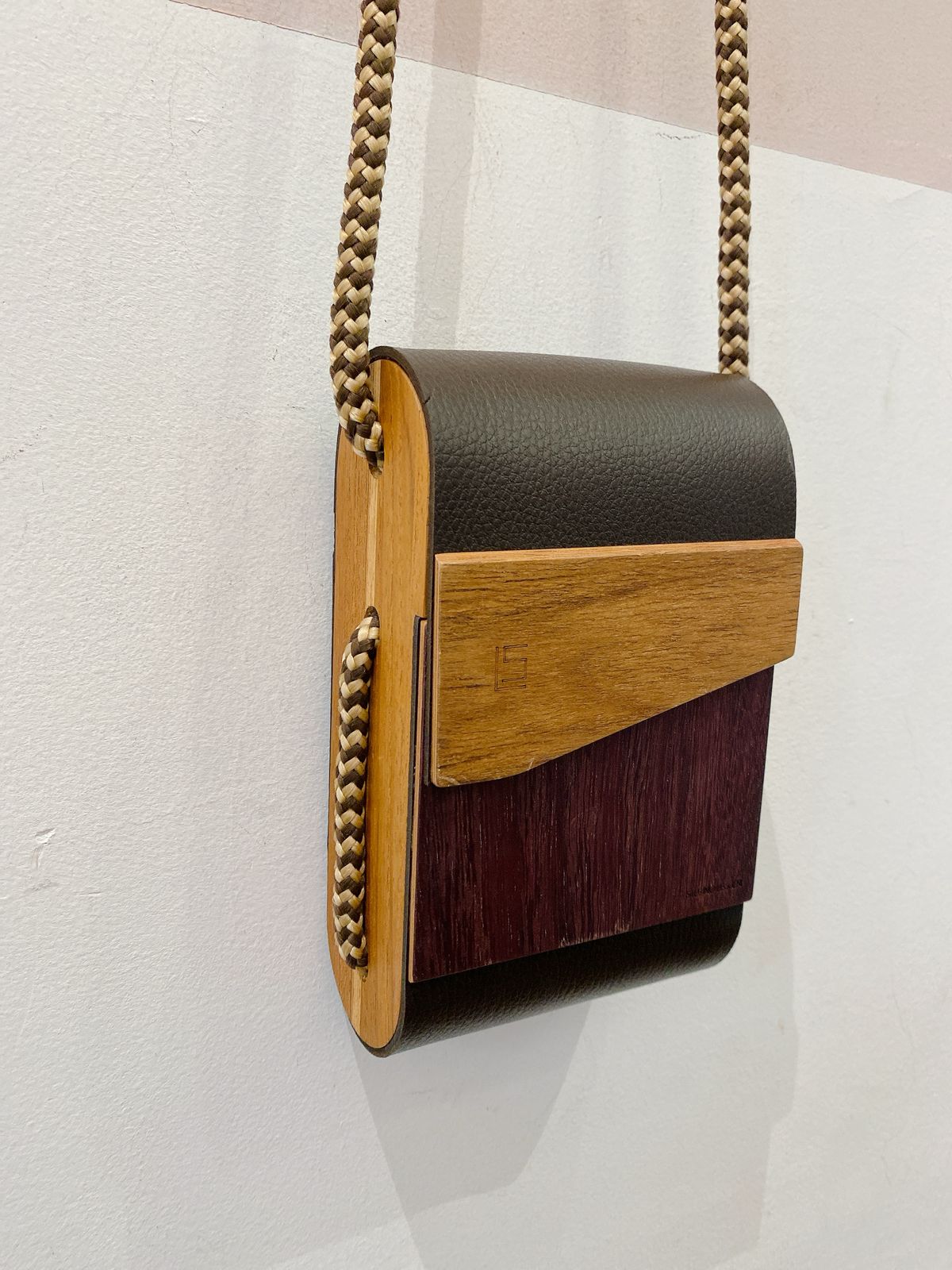 Bolsa vertical madeira Stefano Leggieri