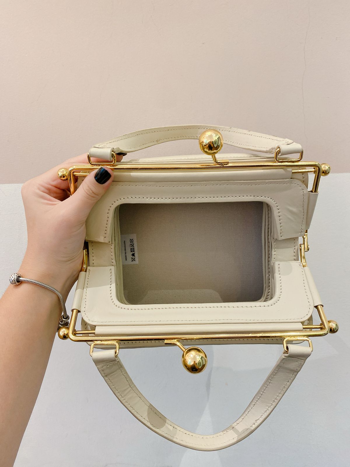 Bolsa bege sanfonada Lala Rossi