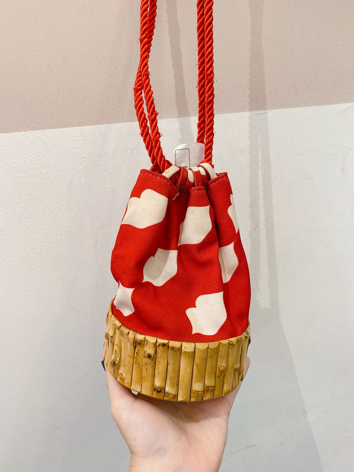 Bolsinha bambu e tecido Eva + Glorinha Paranaguá