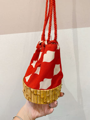 Bolsinha bambu e tecido Eva + Glorinha Paranaguá