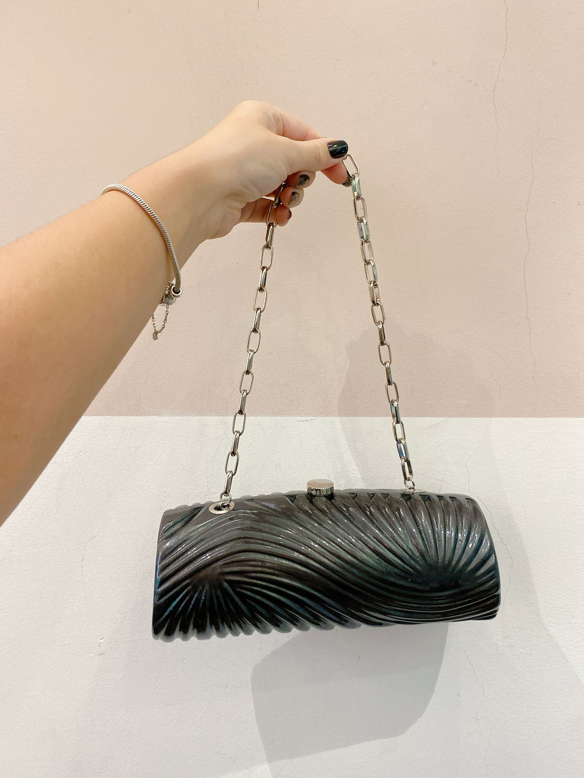 Bolsa cilíndrica preta Estilé