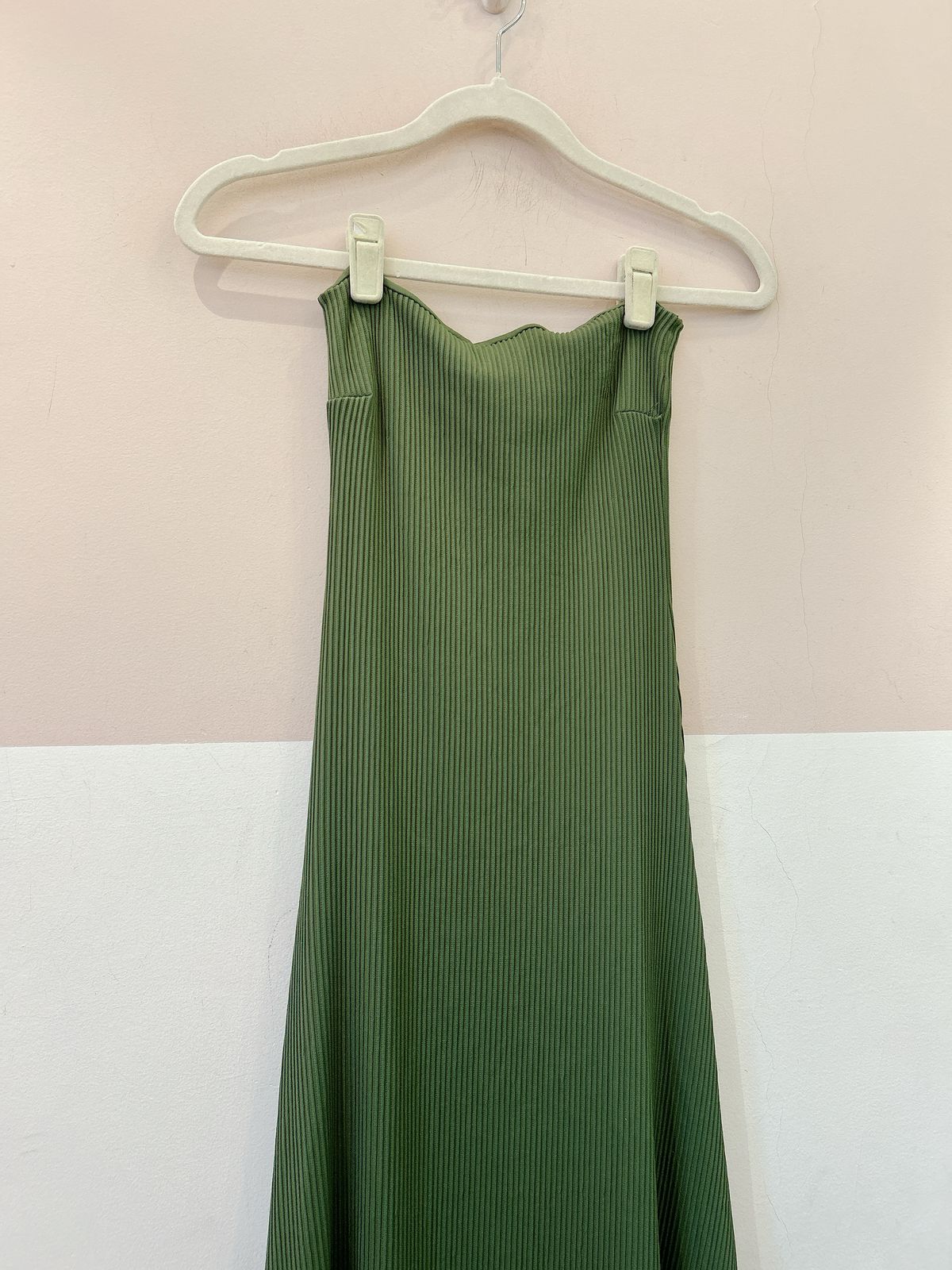 Vestido tomara que caia musgo Pacchi PP