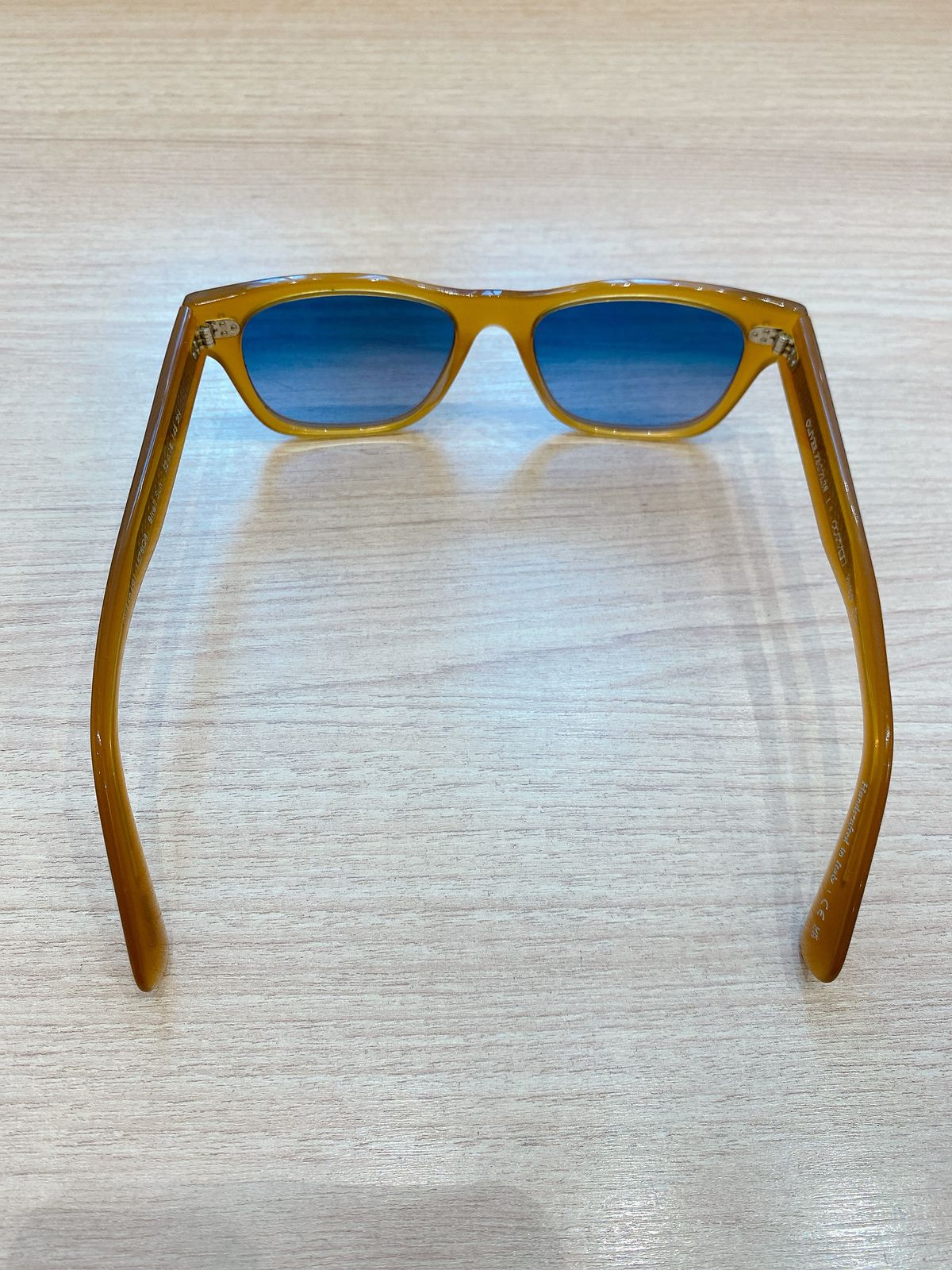 Óculos caramelo Oliver Peoples