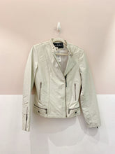 Jaqueta couro gelo Ana Maria M