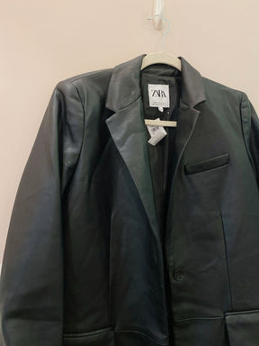 Blazer couro fake preto Zara PP