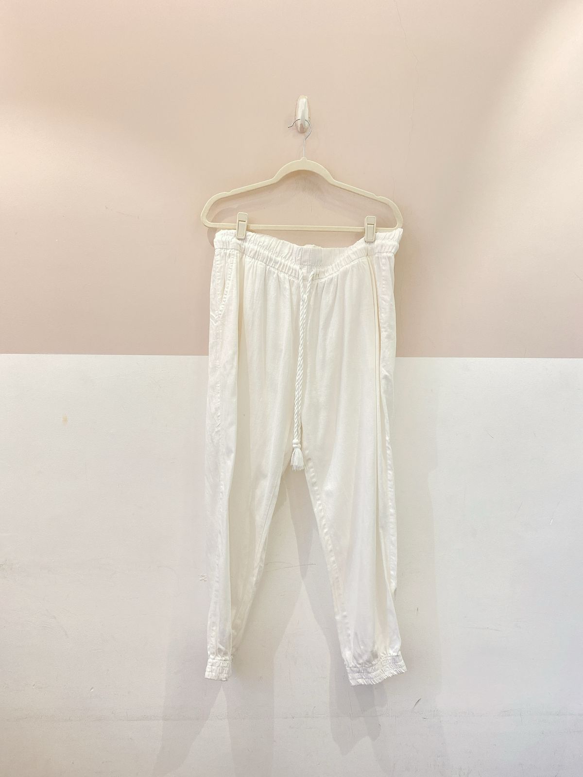 Calça branca cós elástico Renner GG