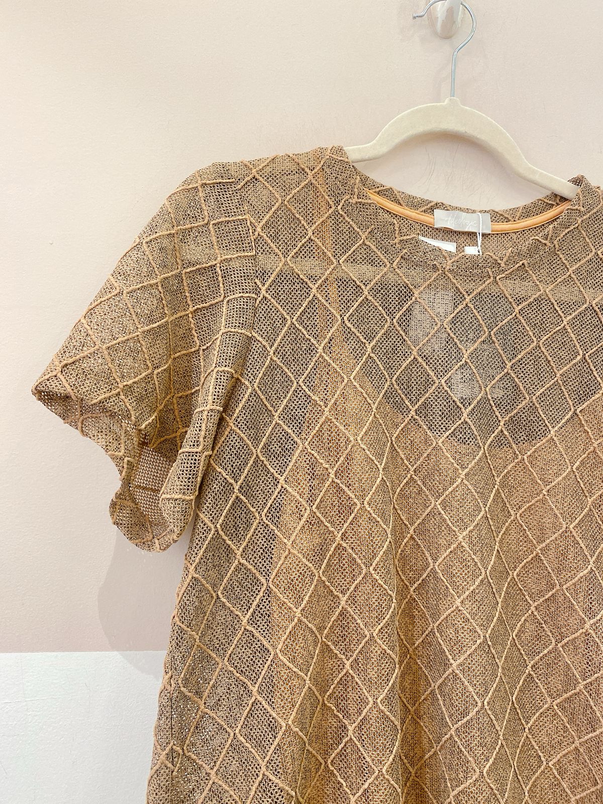 Blusa marrom tecido bordado Ideologic M