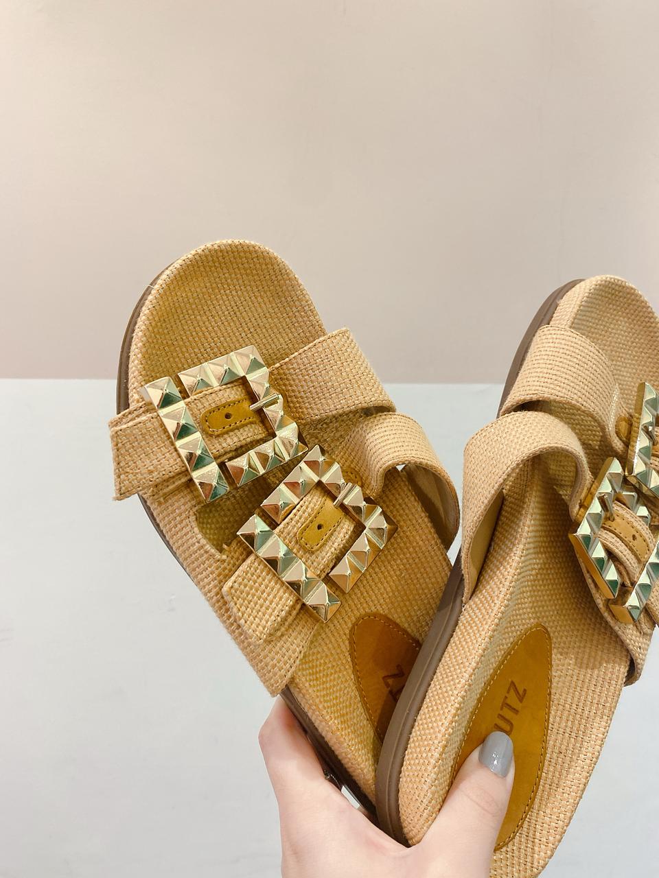 Papete palha fivelas Schutz 37