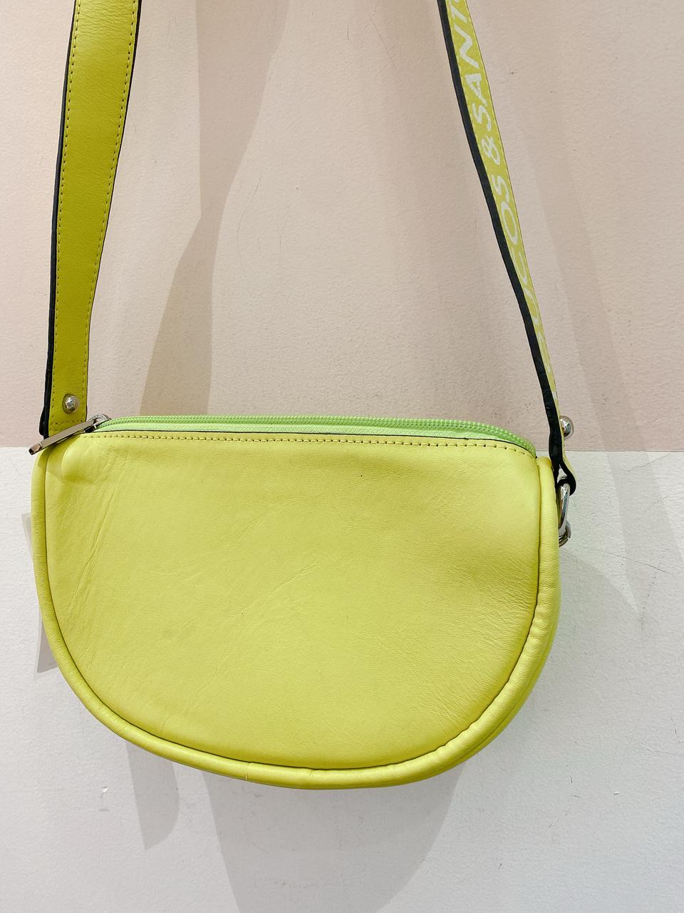 Bolsinha couro tiracolo lima Loucos e Santos