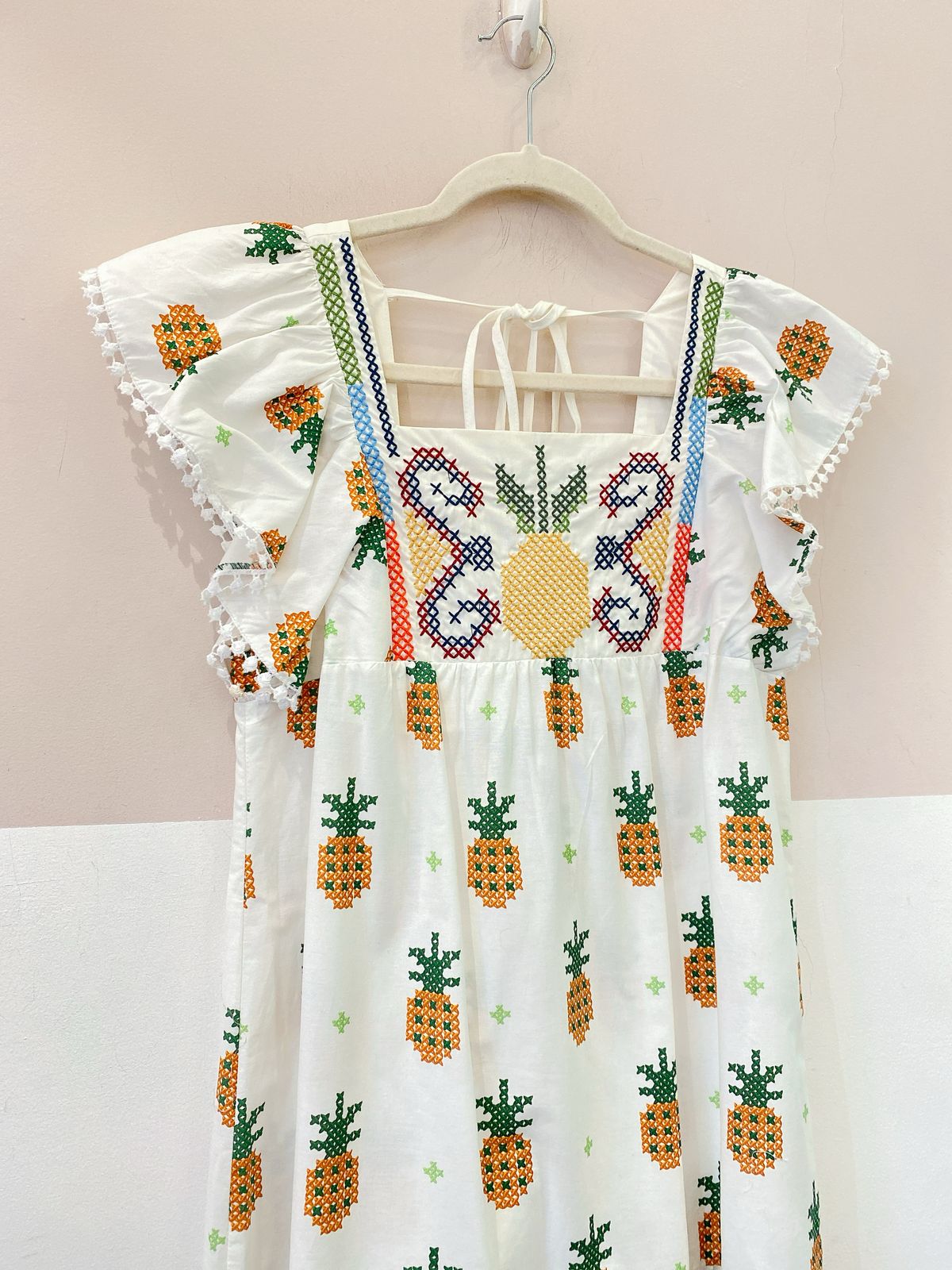 Vestido midi bordado abacaxis Farm P