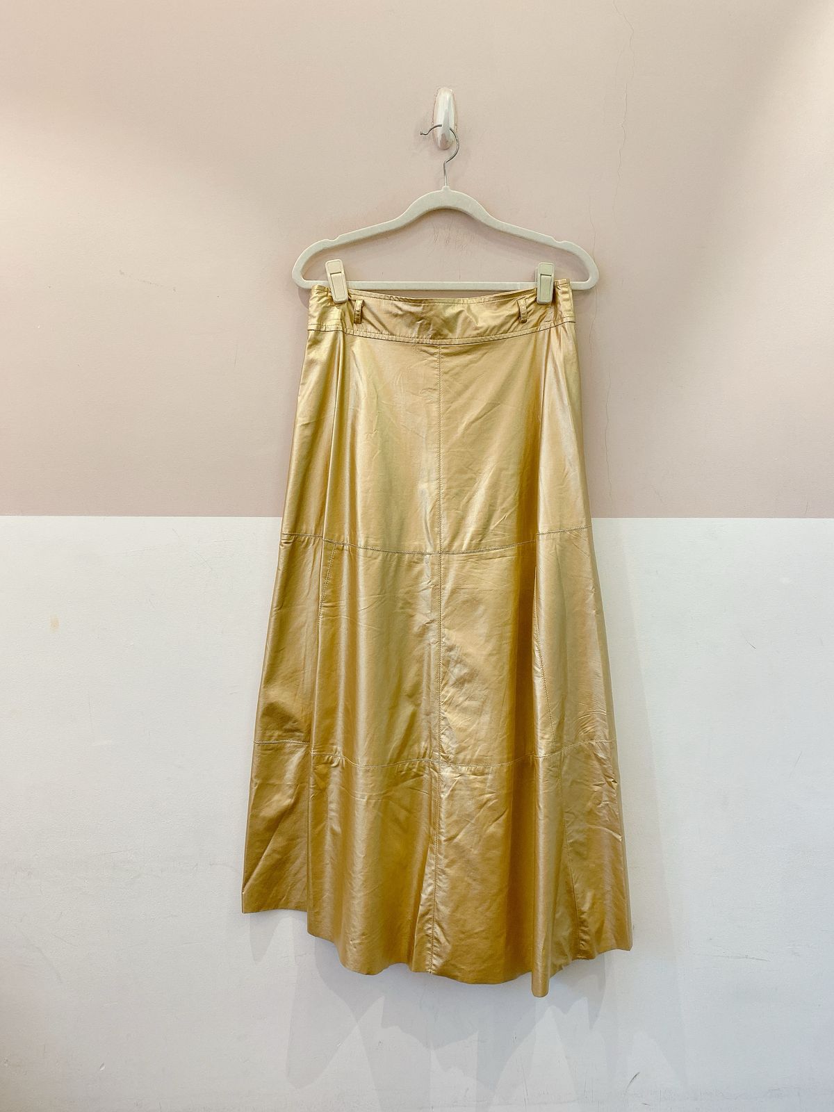 Saia midi dourada Mais Um P