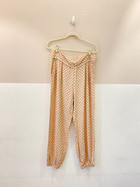 Calça estampada bege Renner G