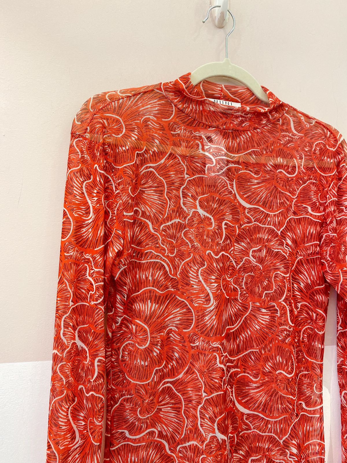 Blusa tule estampa vermelha Niini SP 40