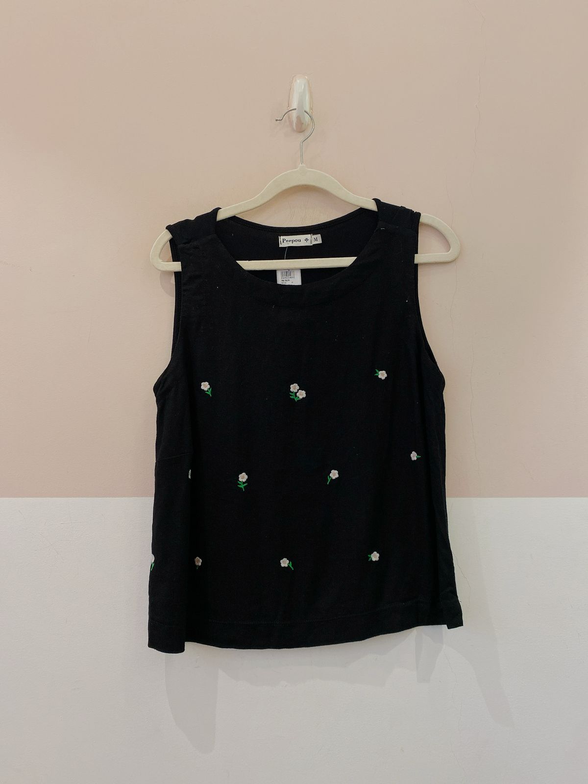 Blusa preta florzinhas Peepou M