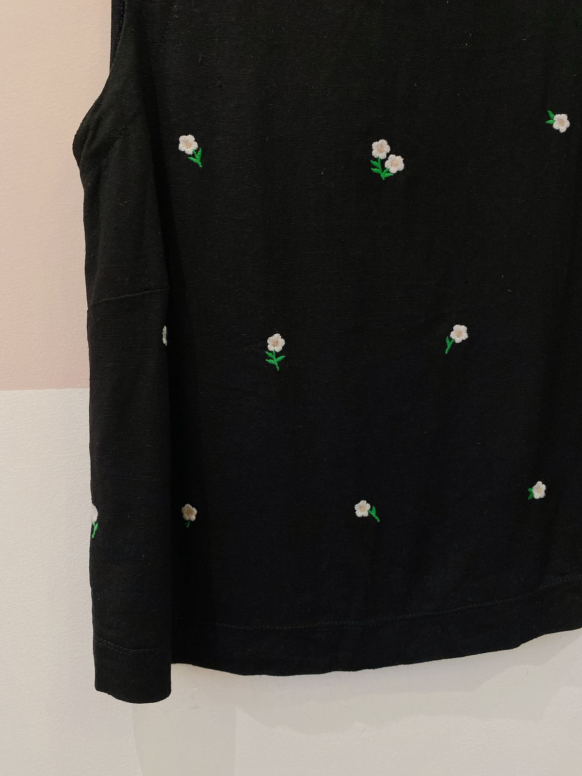 Blusa preta florzinhas Peepou M