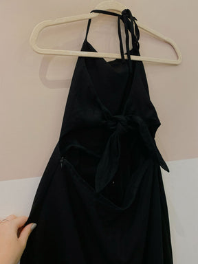 Vestido midi preto recorte EVA 40