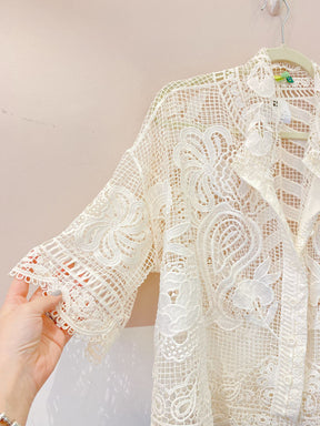 Blusa renda off white Farm P