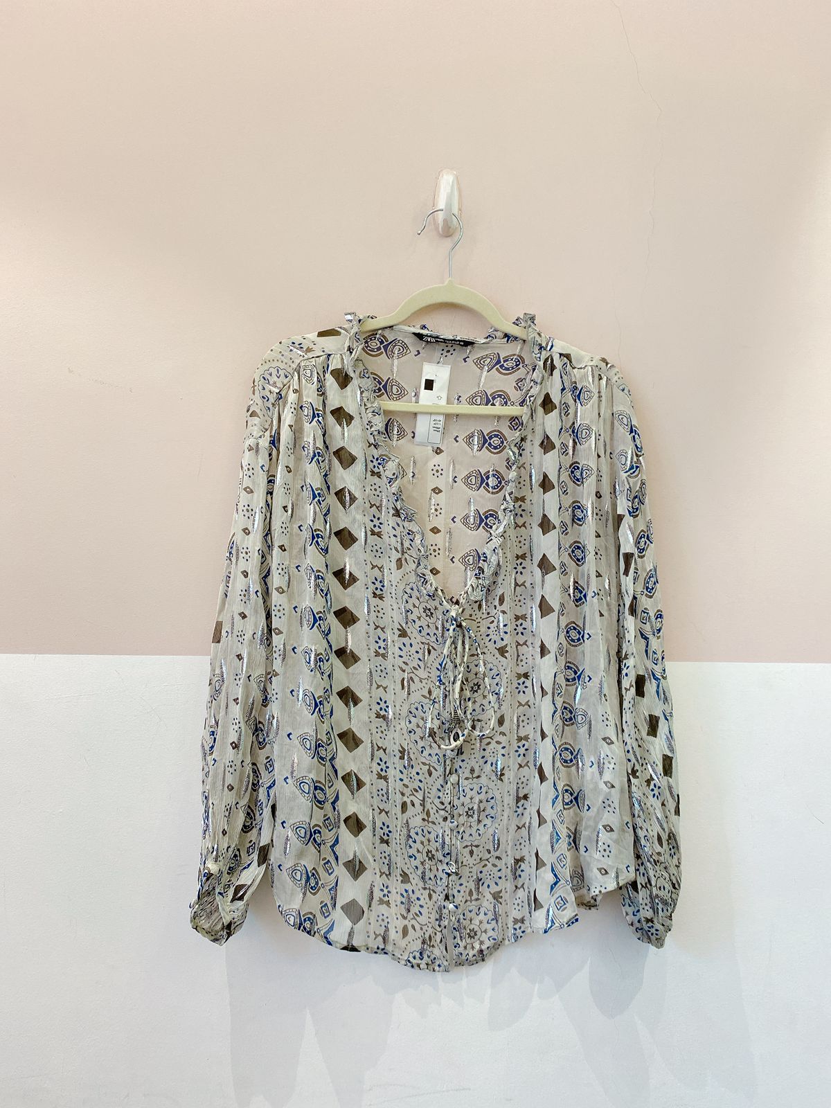 Bata cinza detalhes Zara M