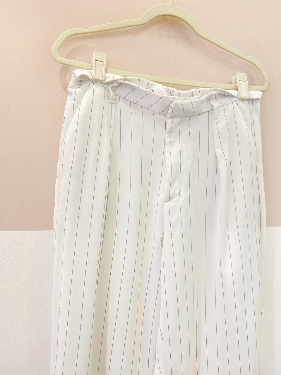 Calça social branca risca C&A 40