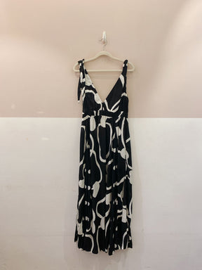 Vestido midi estampado p&b Farm P