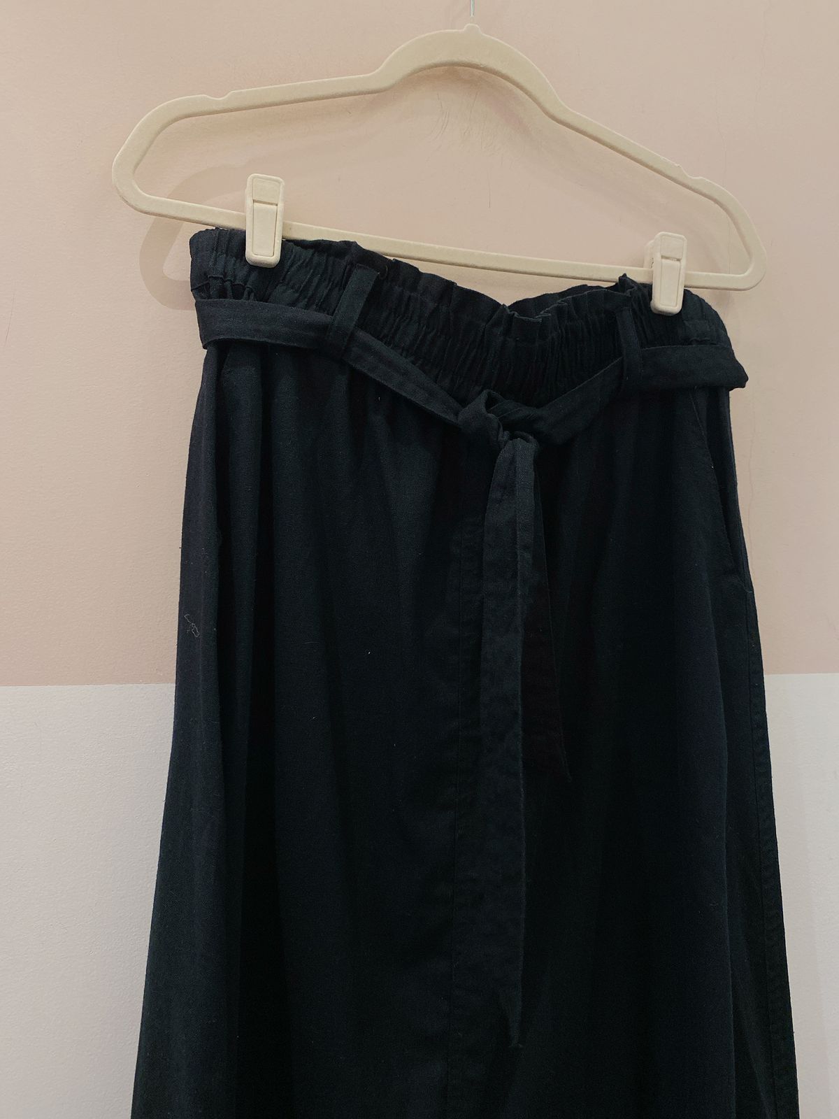 Saia midi preta Renner G