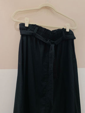 Saia midi preta Renner G